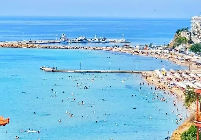 Mpampis * Nea Kallikrateia